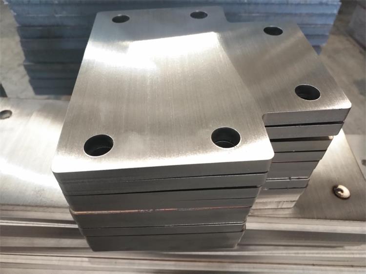 【豪峻】中厚板激光切割加工“質(zhì)量第一位”！